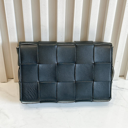 Bottega Veneta Cassette in Black