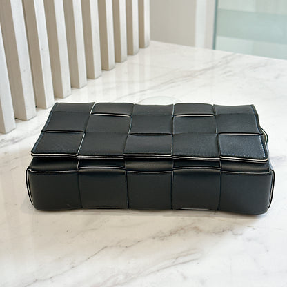 Bottega Veneta Cassette in Black