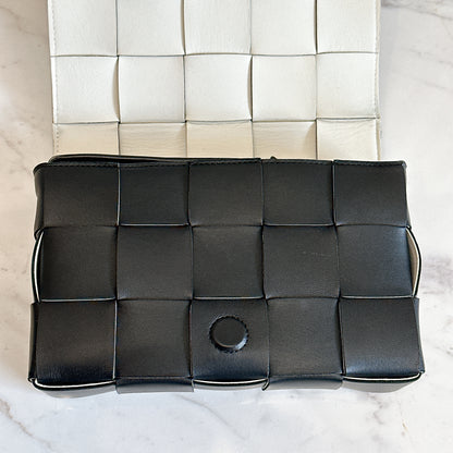 Bottega Veneta Cassette in Black