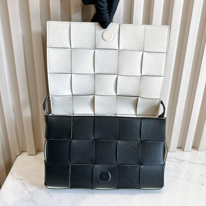 Bottega Veneta Cassette in Black