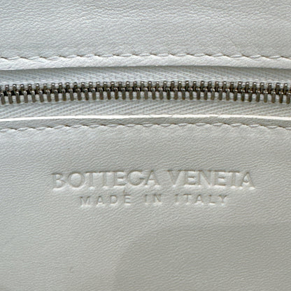 Bottega Veneta Cassette in Black