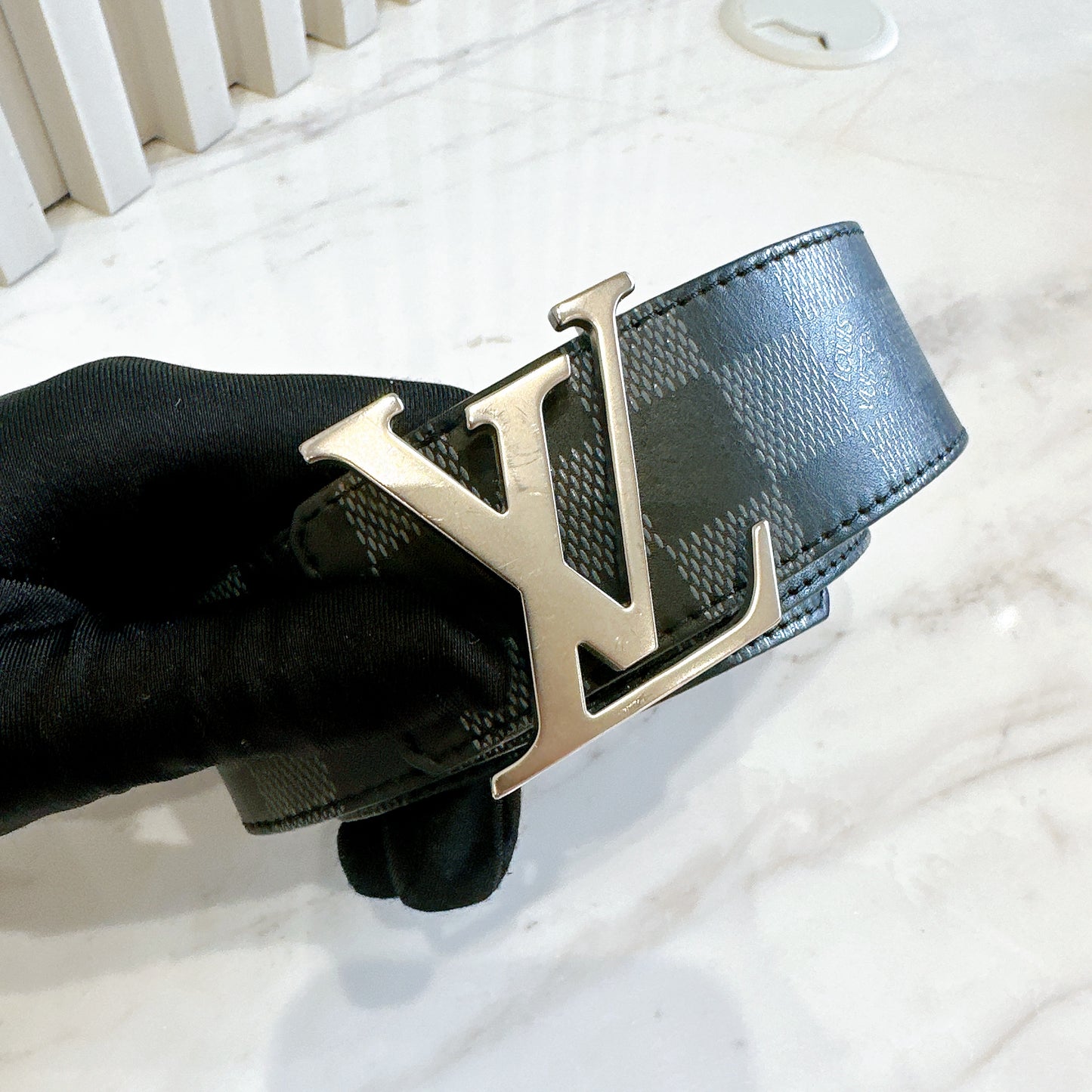 LV Reversible Initiales Belt in Black SHW