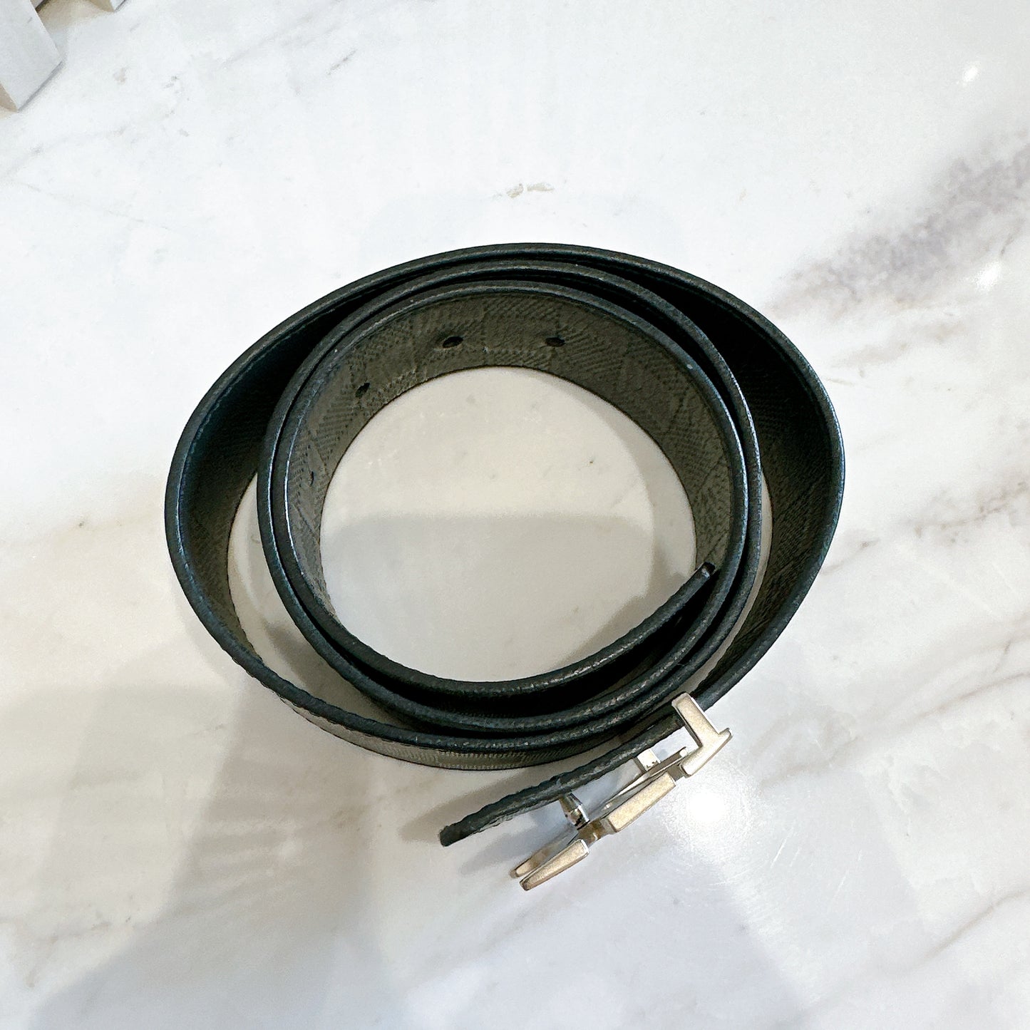 LV Reversible Initiales Belt in Black SHW