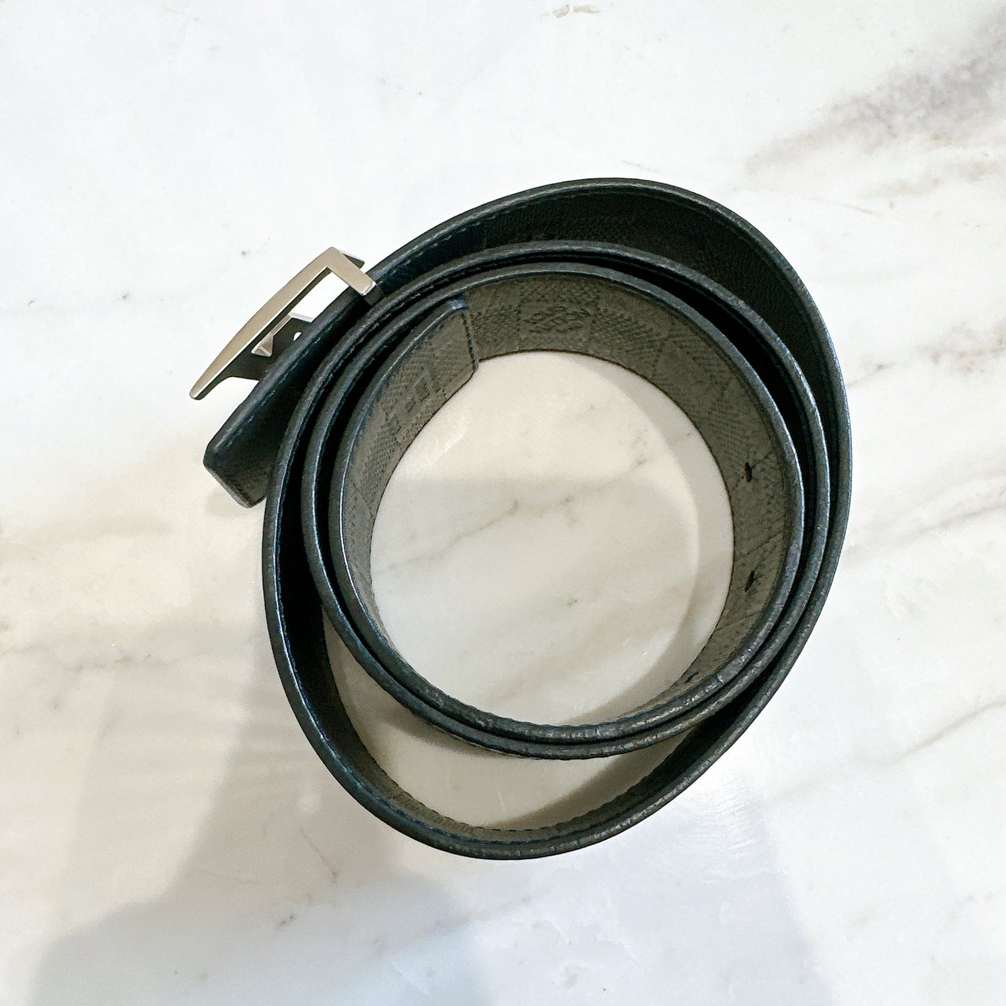 LV Reversible Initiales Belt in Black SHW