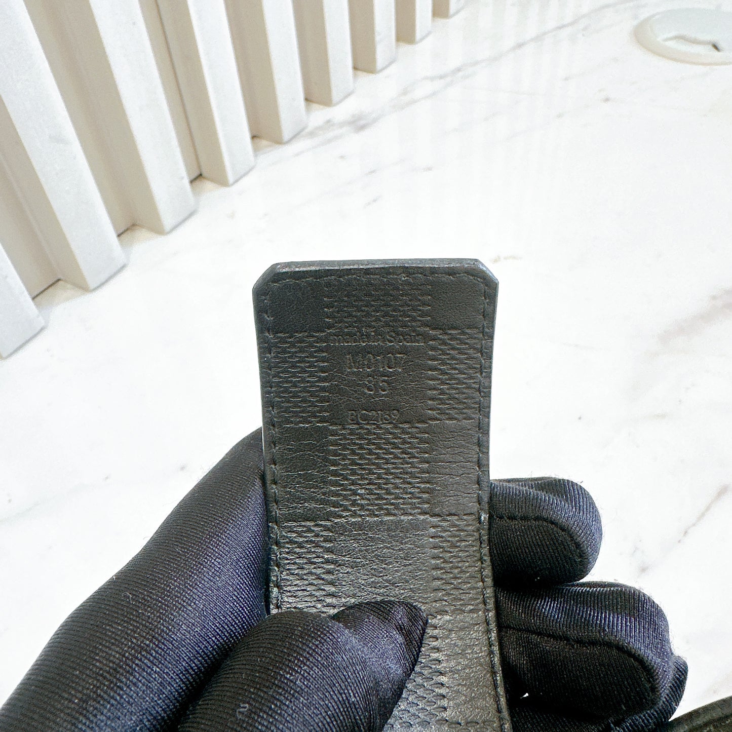 LV Reversible Initiales Belt in Black SHW