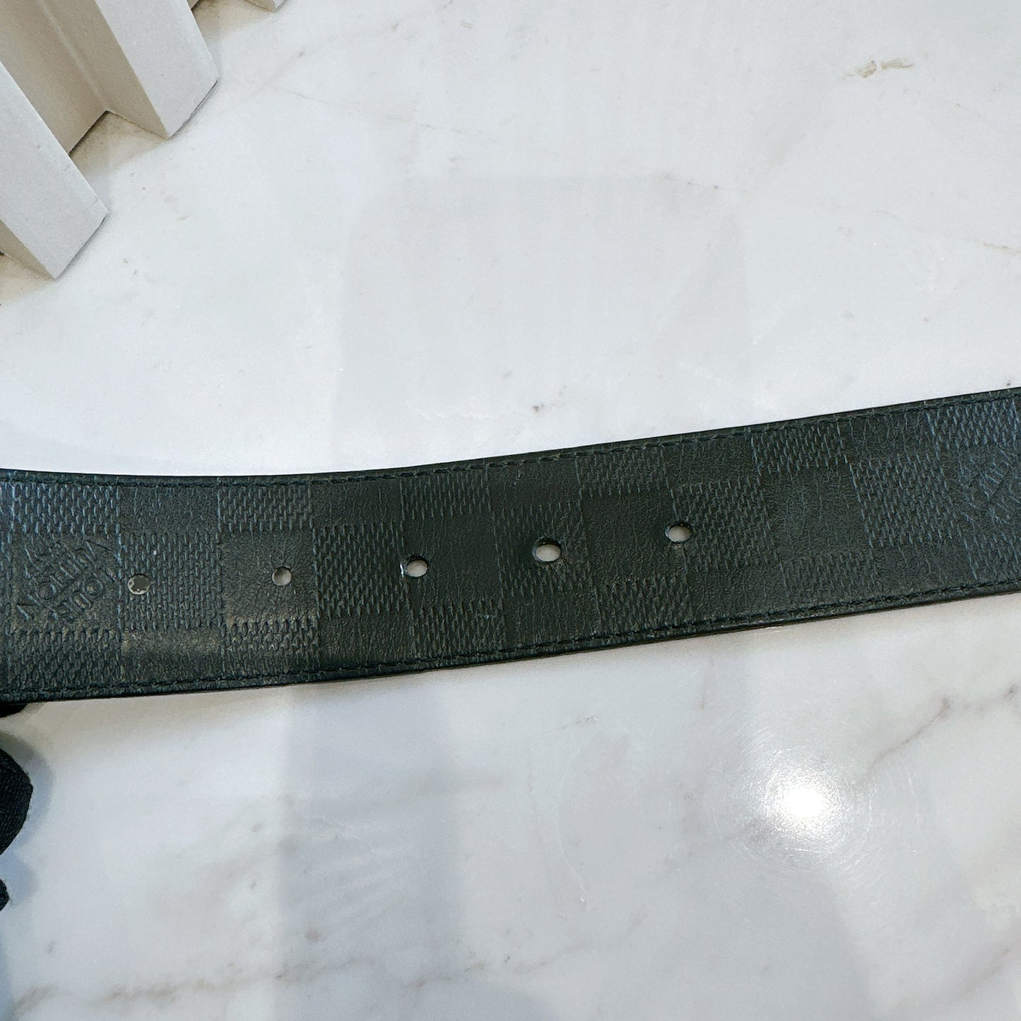 LV Reversible Initiales Belt in Black SHW