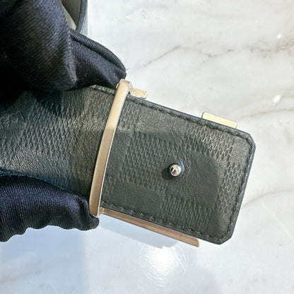 LV Reversible Initiales Belt in Black SHW