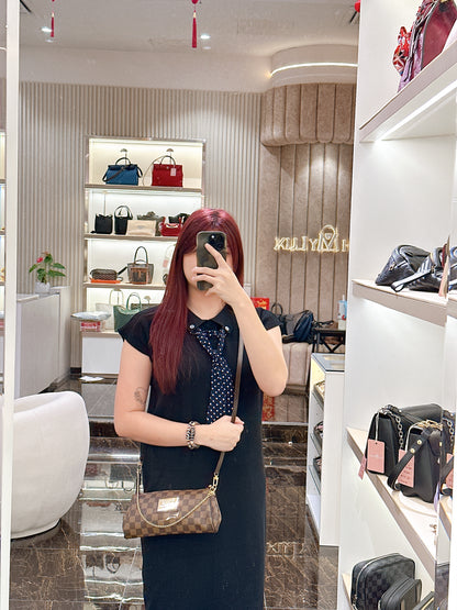 LV Damier Ebene Eva Clutch