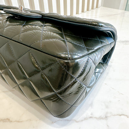 Chanel Jumbo Classic Patent in Black SHW