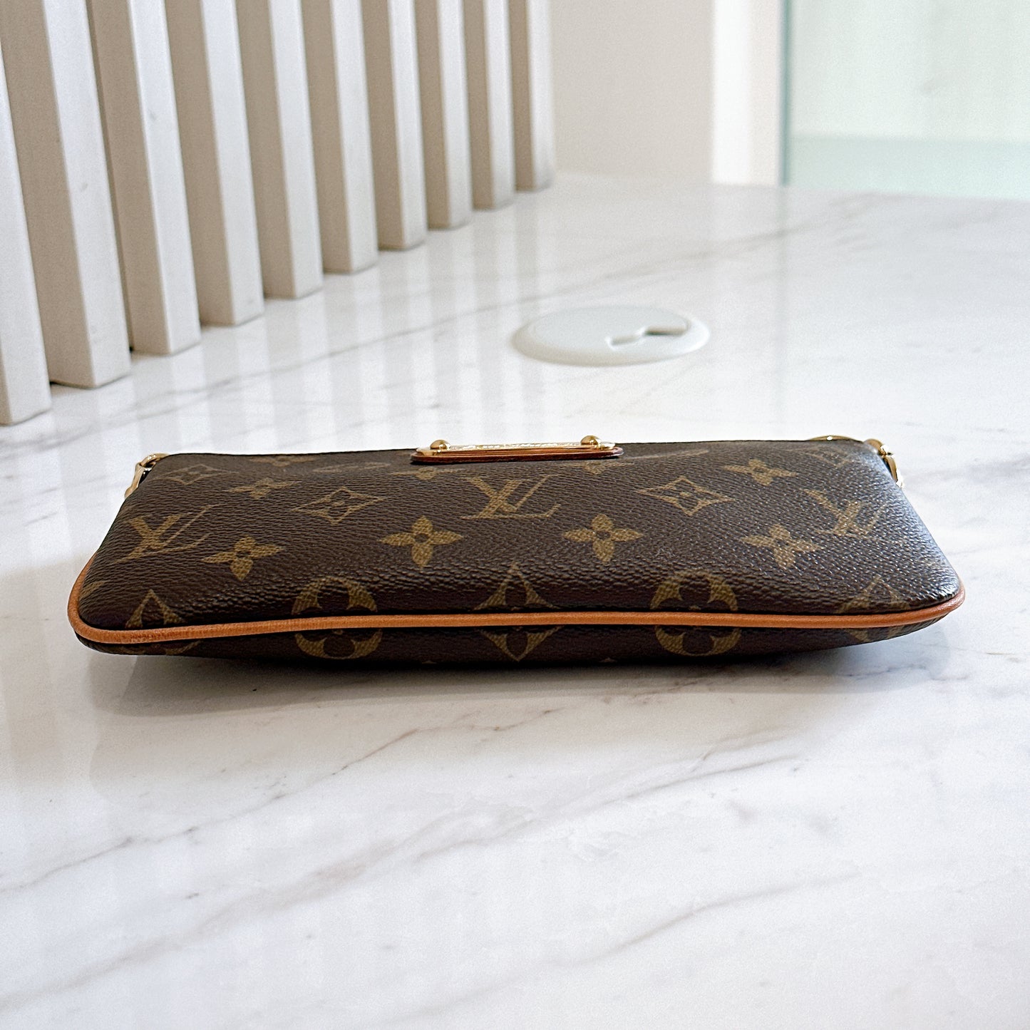 LV Pochette Milla MM