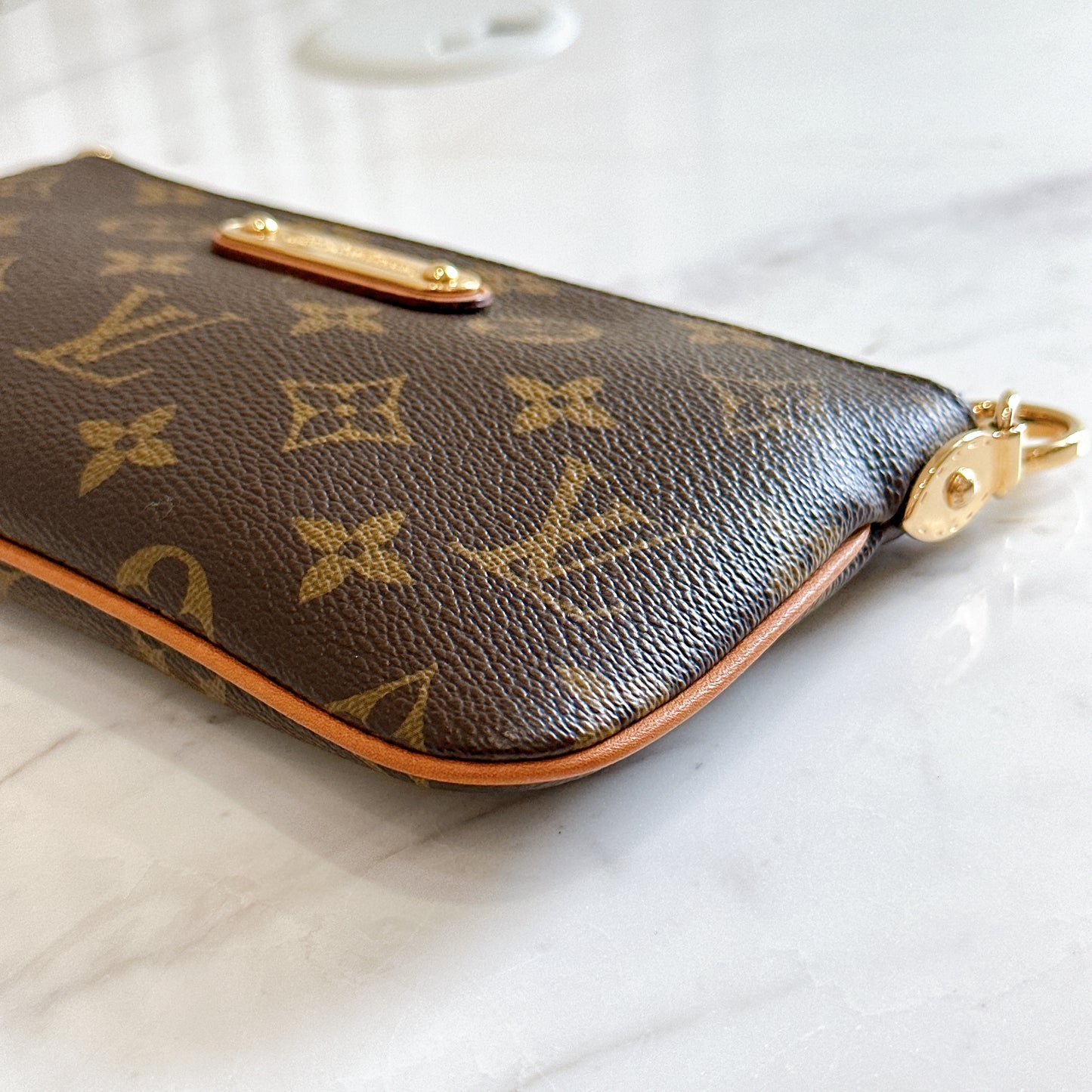 LV Pochette Milla MM