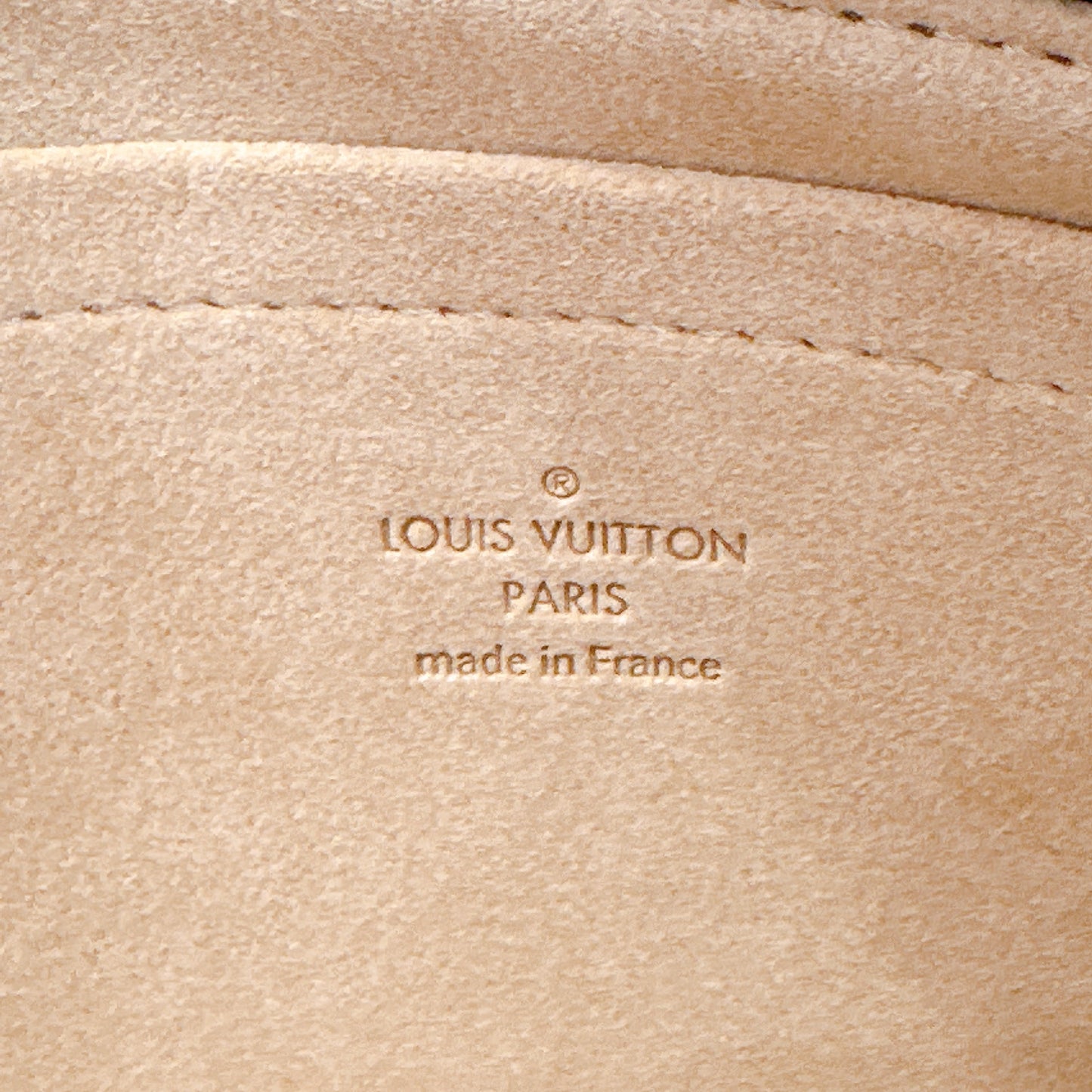 LV Pochette Milla MM