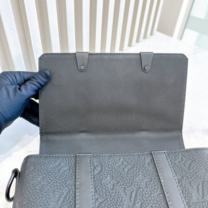 LV Trunk Messenger