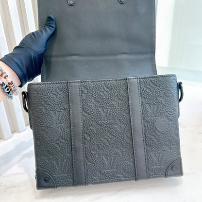 LV Trunk Messenger