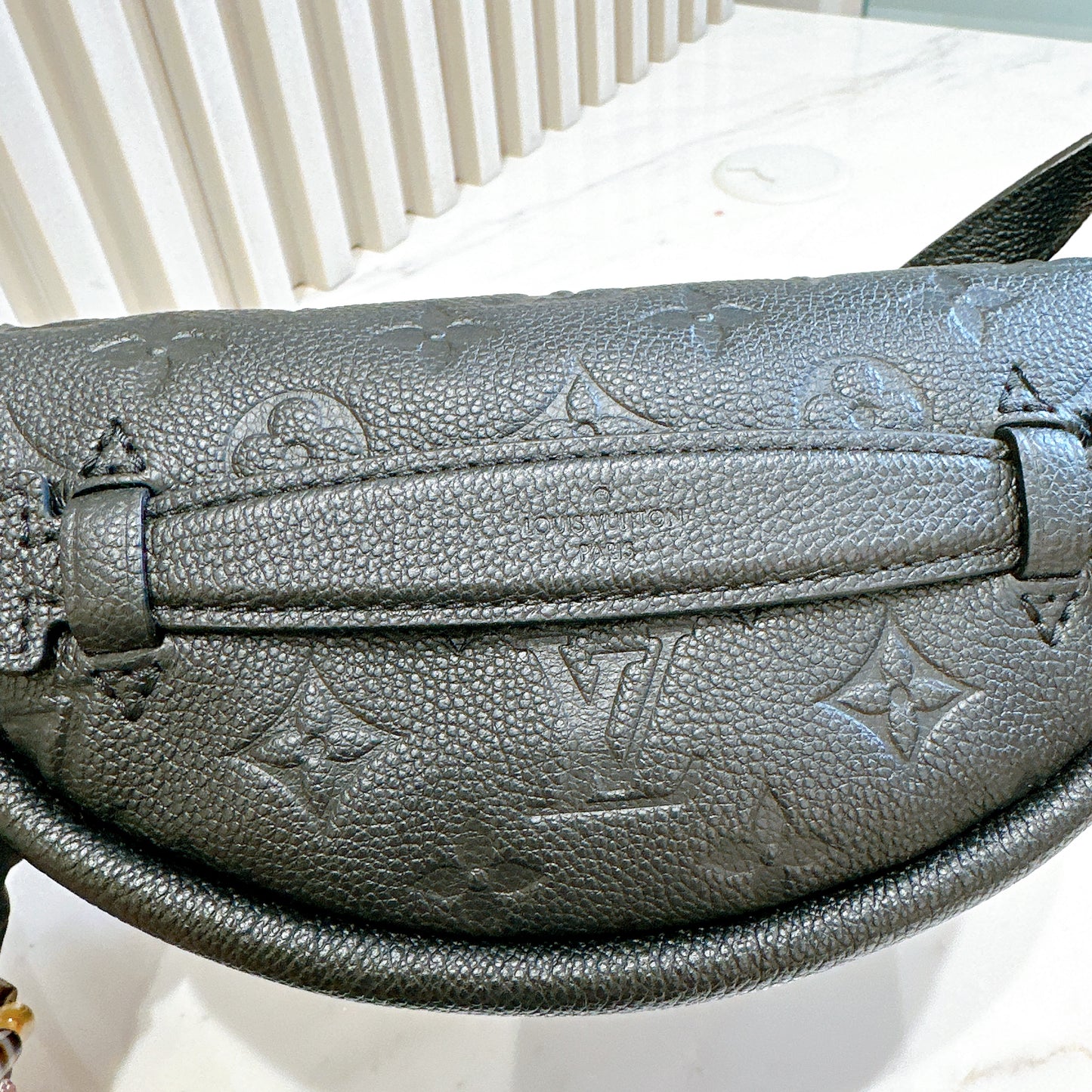 LV Empriente Bumbag Monogram in Noir