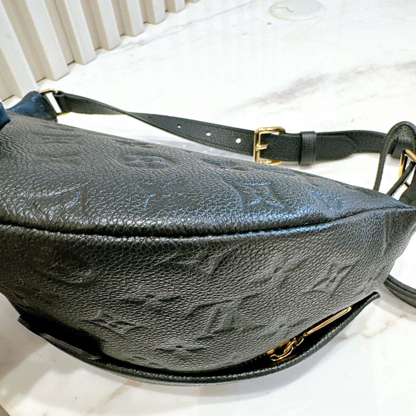 LV Empriente Bumbag Monogram in Noir