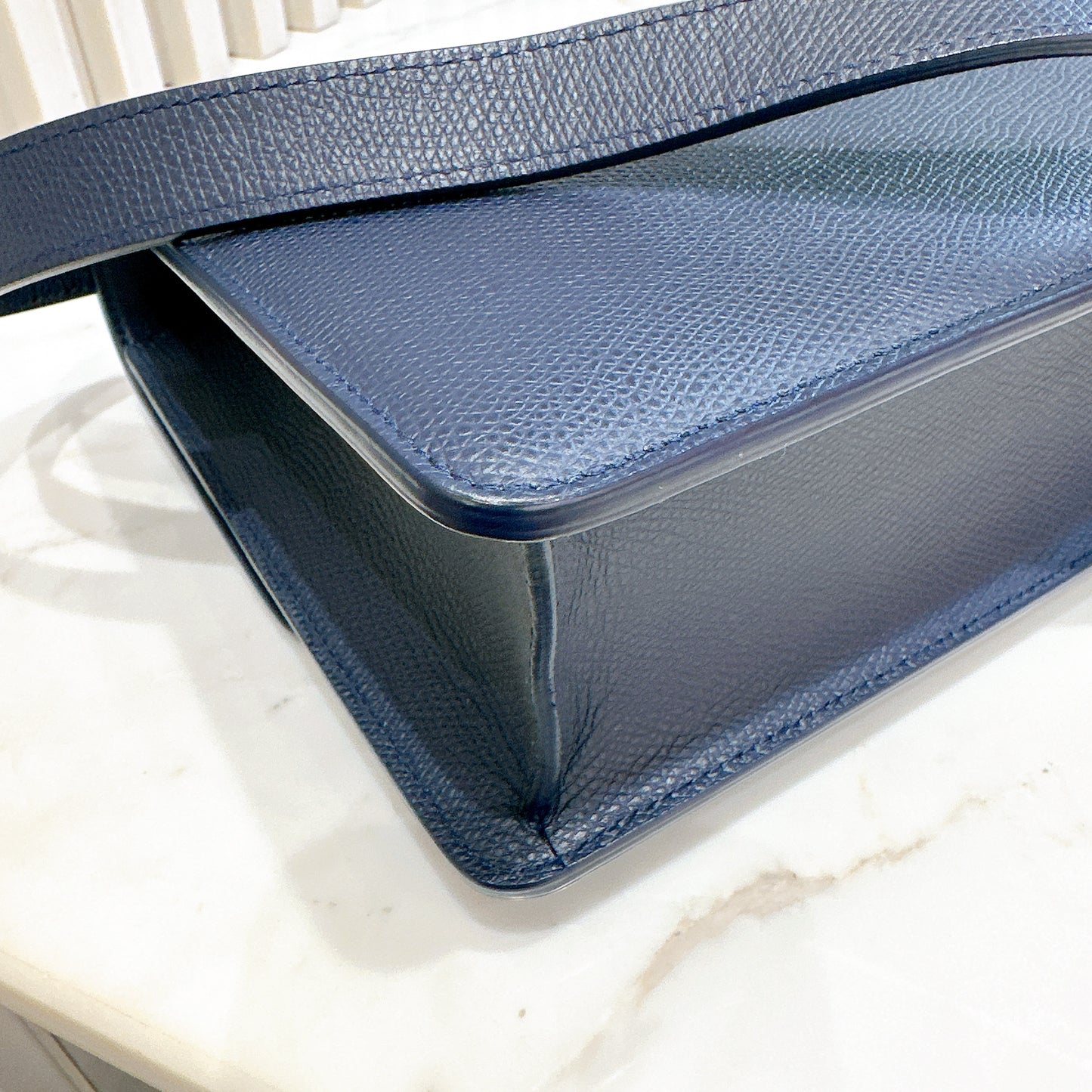 Dior Montaigne 30 in Calfskin