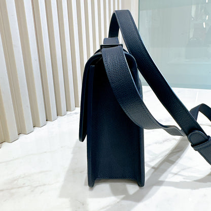 Dior Montaigne 30 in Calfskin