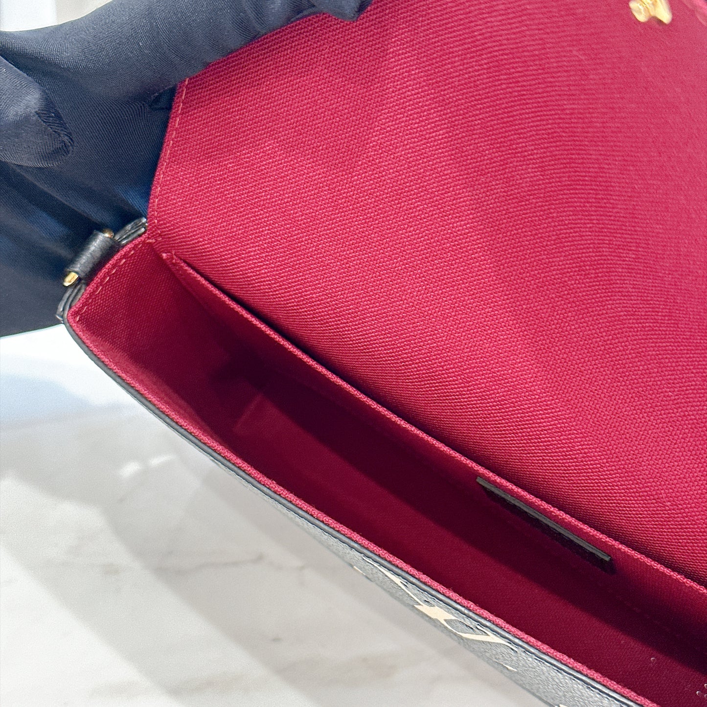 LV Bicolour Felicie Pochette in Black/Creme