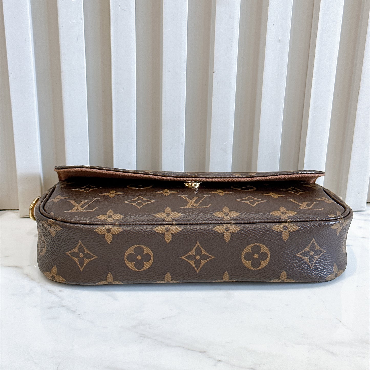LV Monogram Ivy