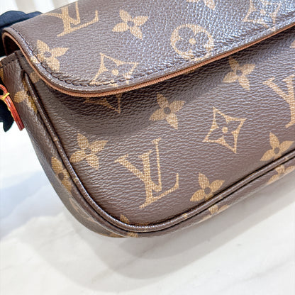 LV Monogram Ivy