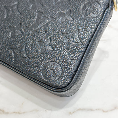 LV Easy Pouch in Black