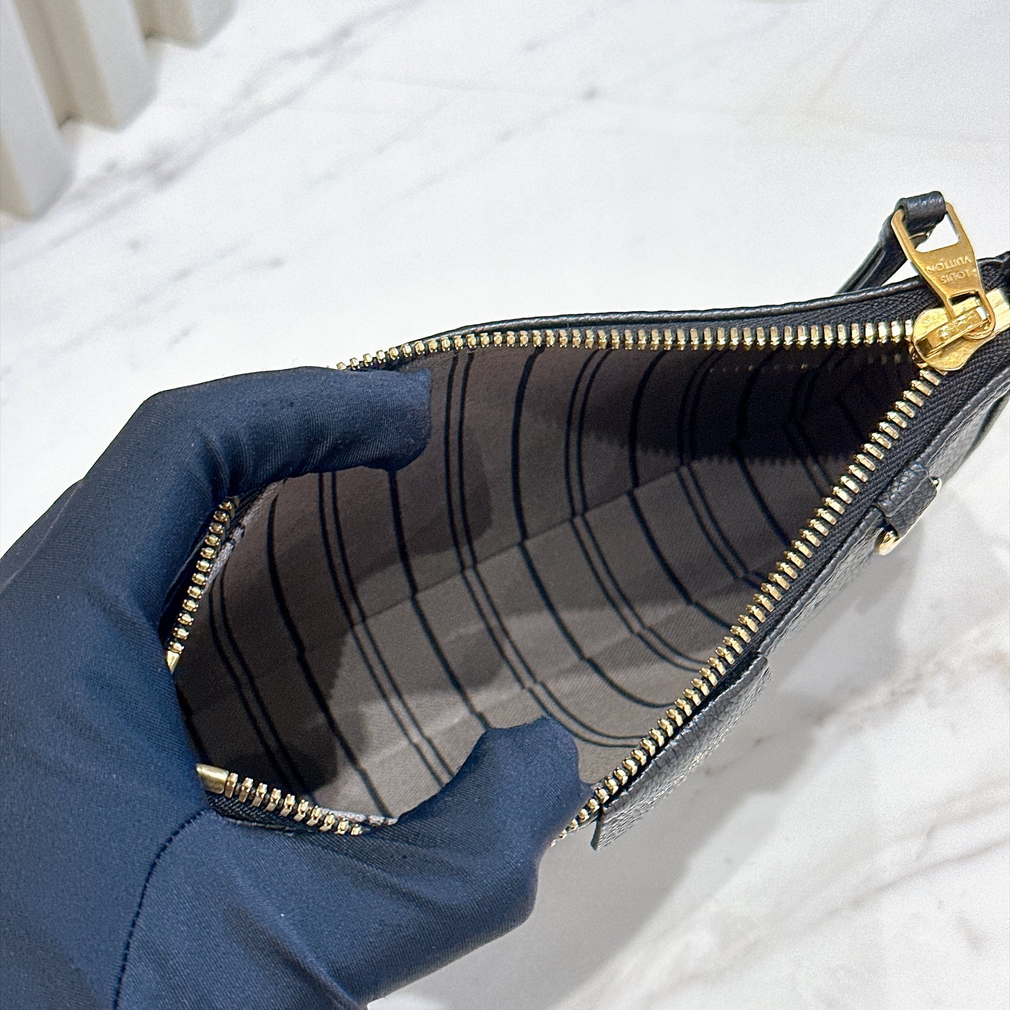 LV Easy Pouch in Black