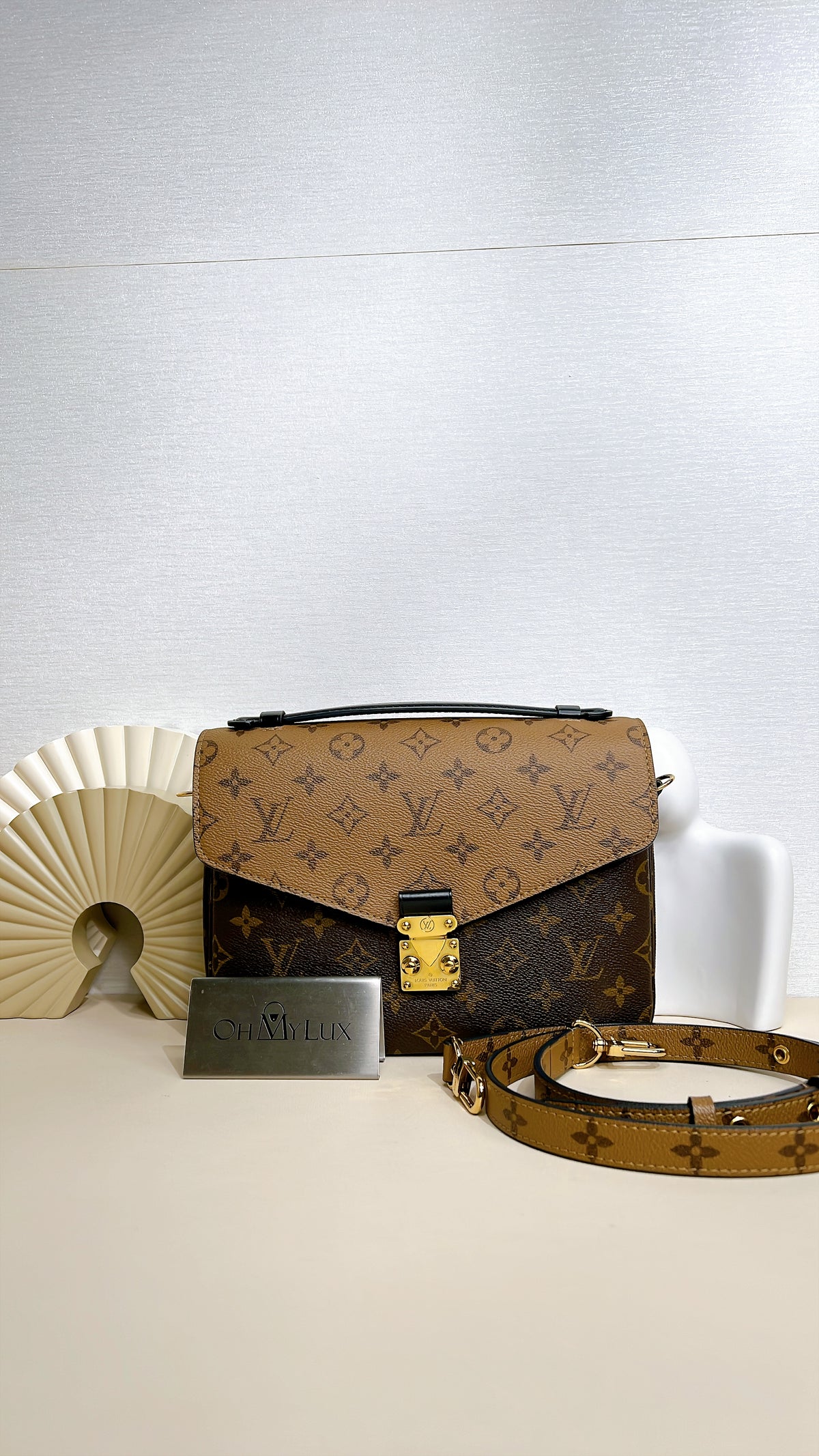 LV Monogram Reverse Pochette Metis