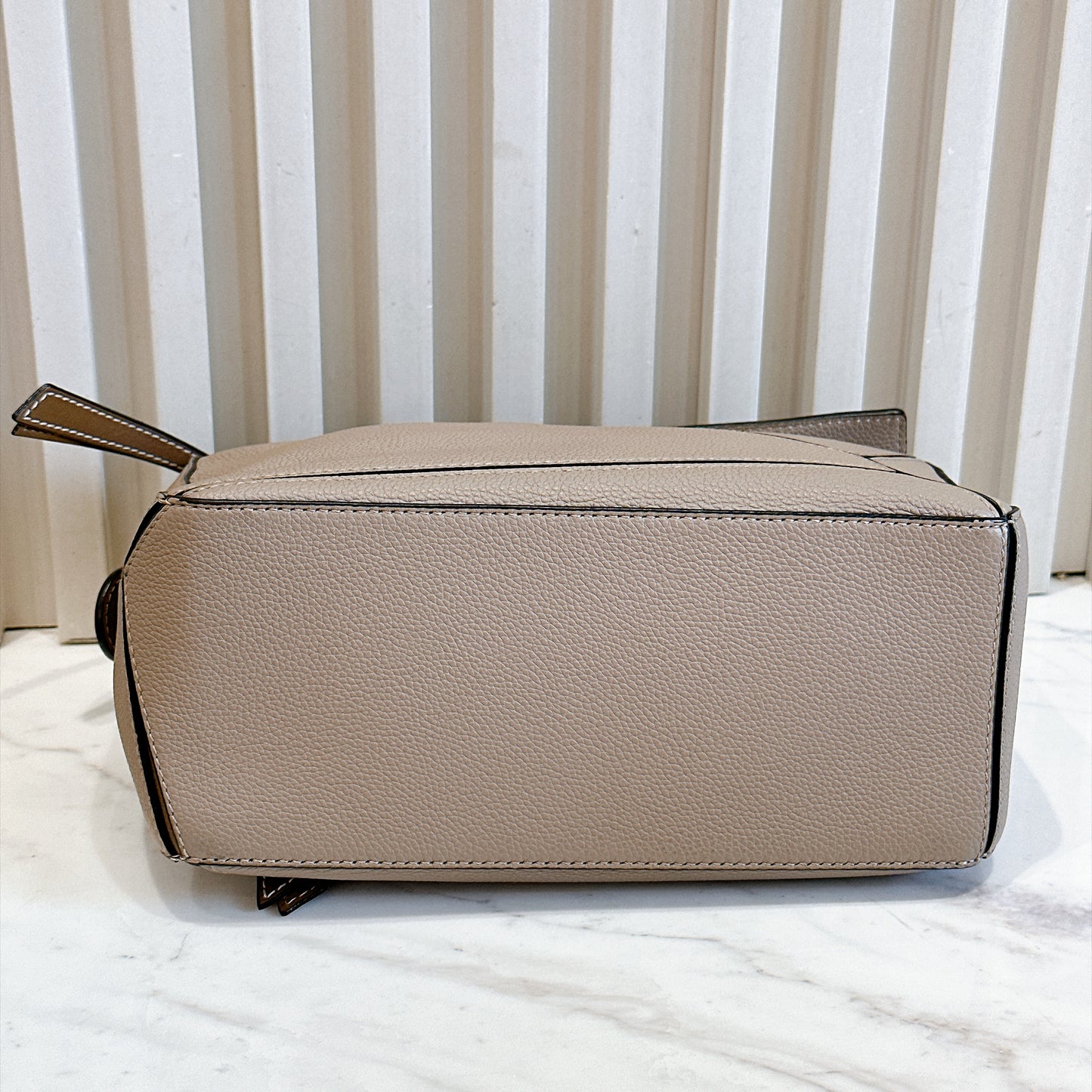 Loewe Small Puzzle in Sand
