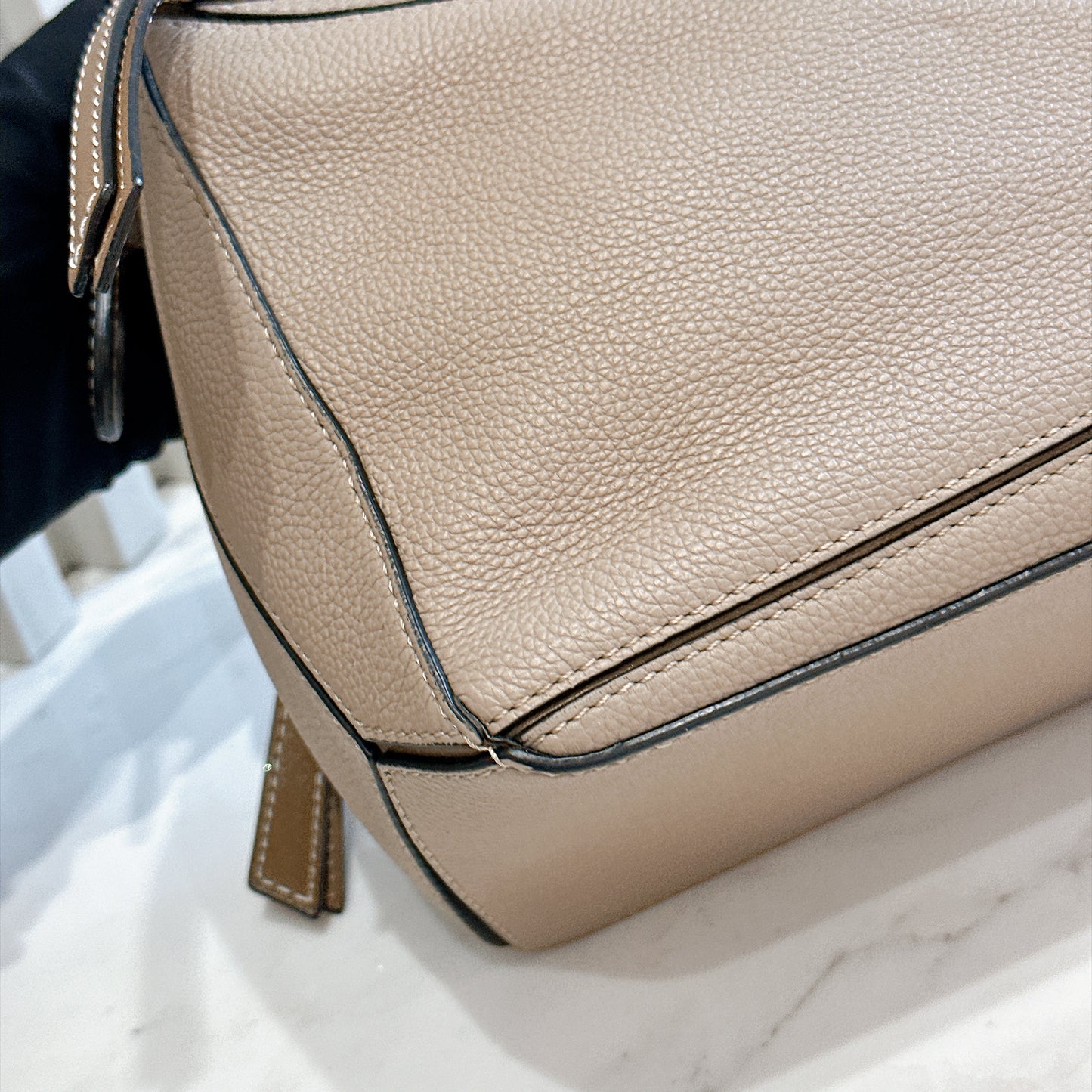 Loewe Small Puzzle in Sand