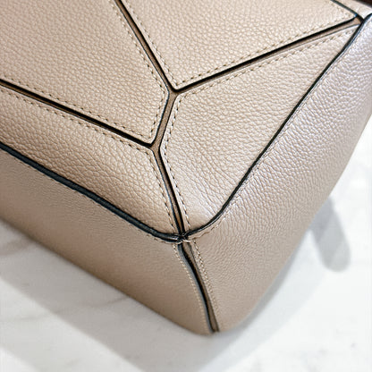 Loewe Small Puzzle in Sand
