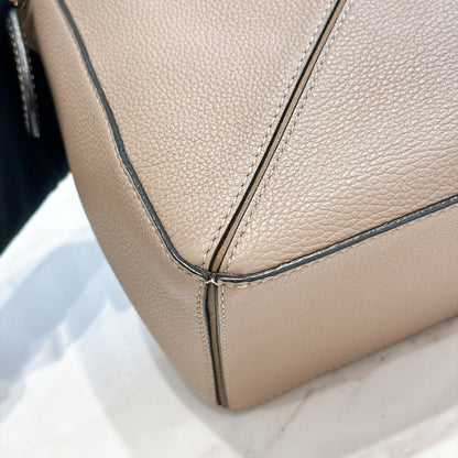 Loewe Small Puzzle in Sand