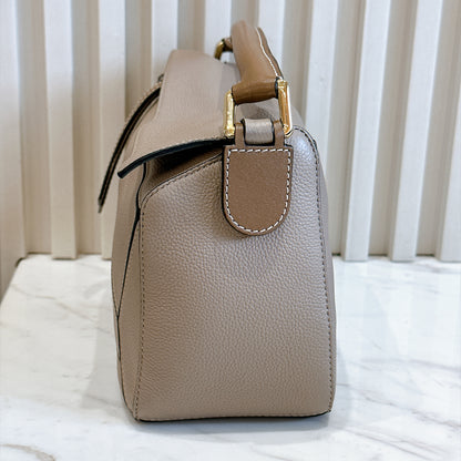 Loewe Small Puzzle in Sand