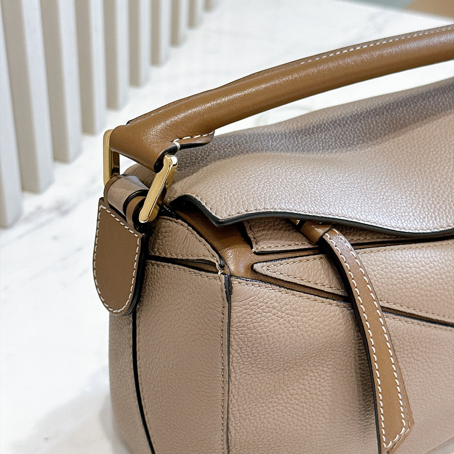 Loewe Small Puzzle in Sand