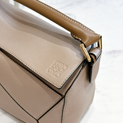 Loewe Small Puzzle in Sand