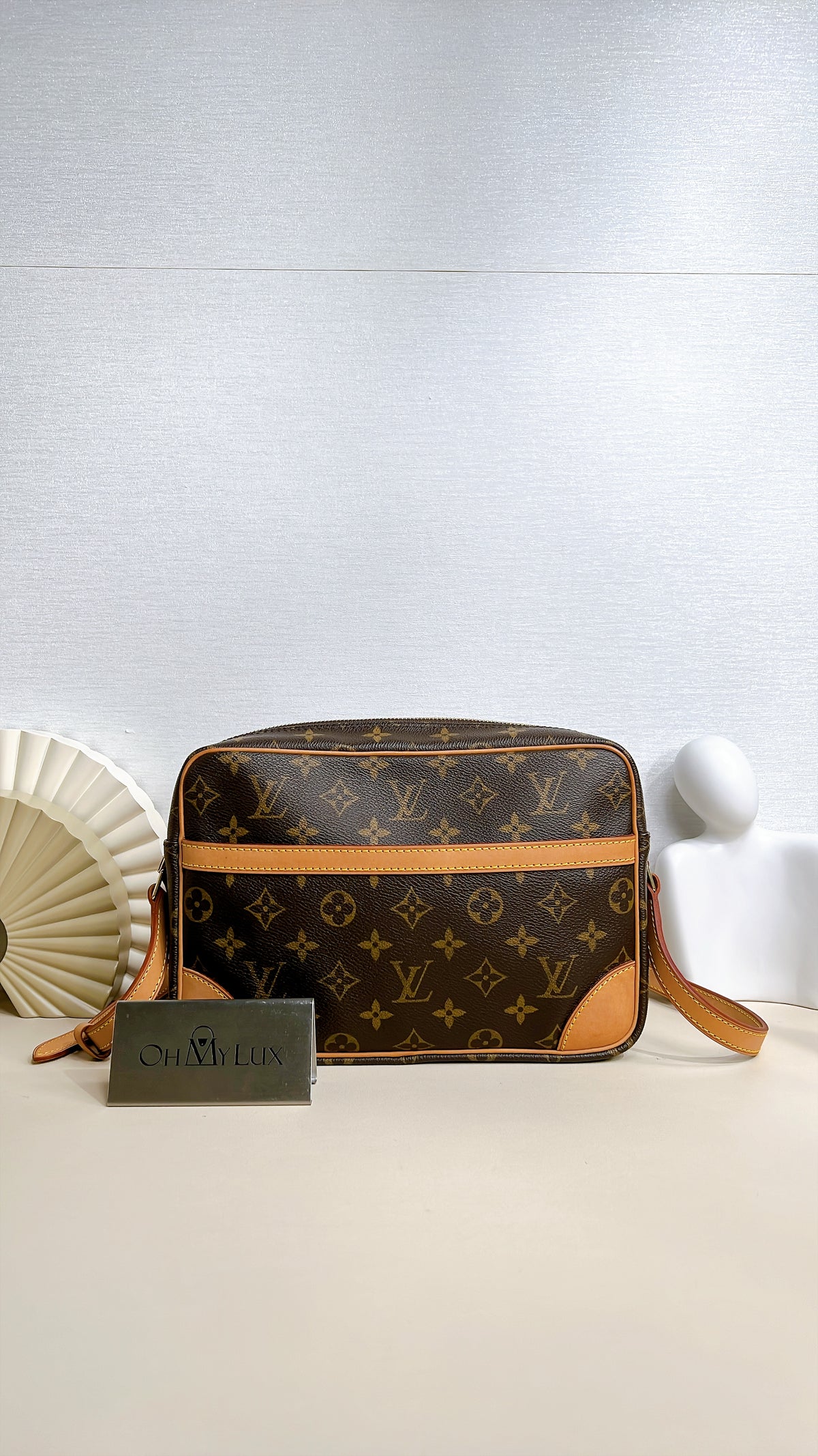 LV Monogram Trocadero 27