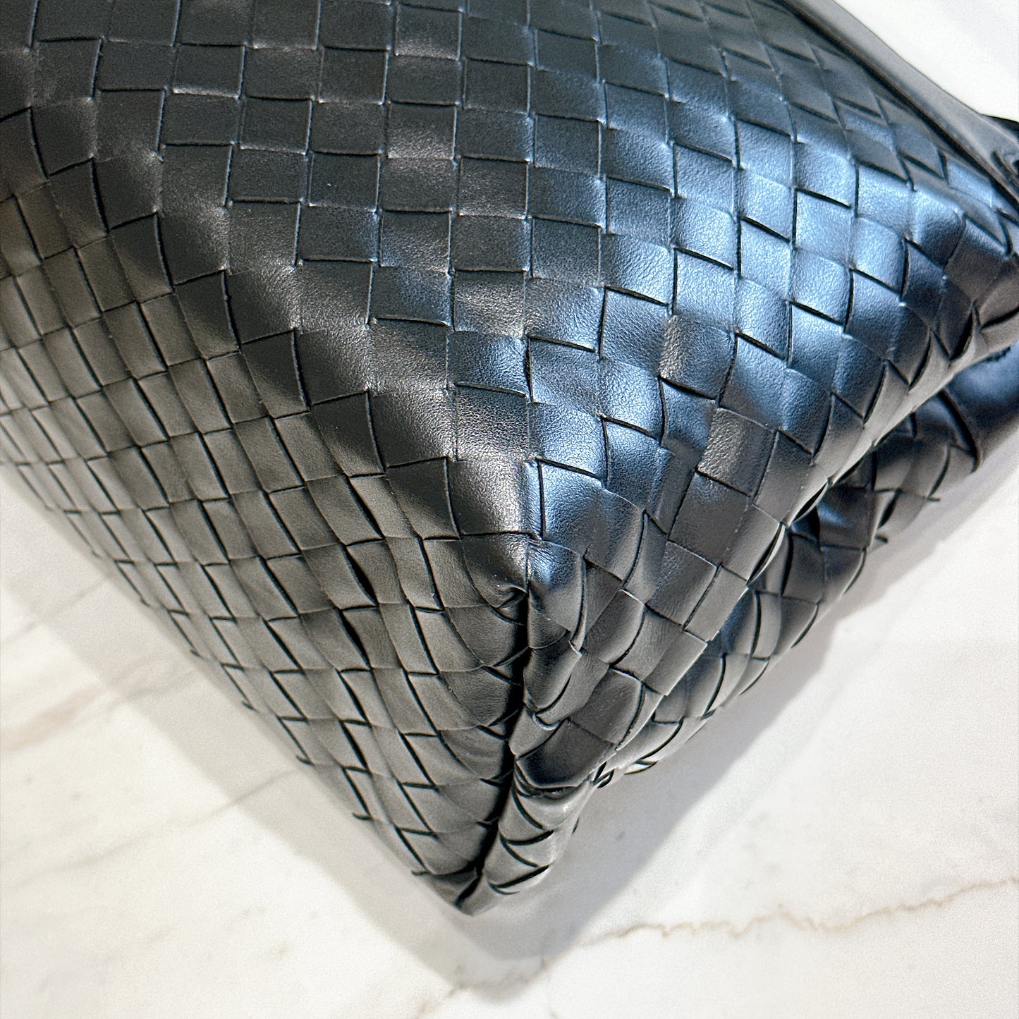 Bottega Veneta Andiamo Messenger in Black