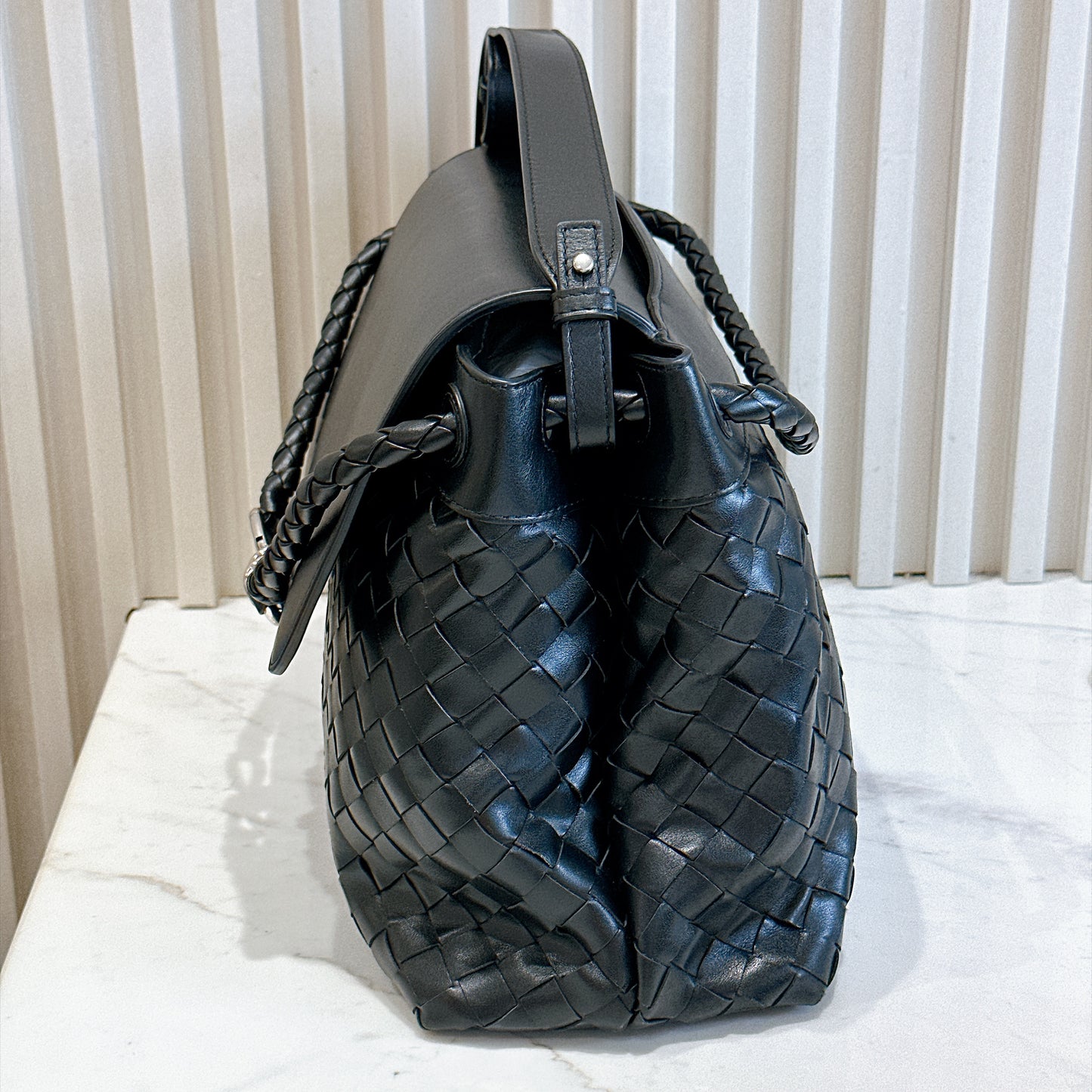 Bottega Veneta Andiamo Messenger in Black
