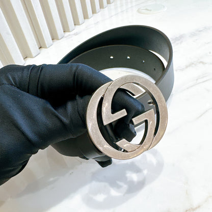 Gucci Black Leather Silver Interlocking Belt