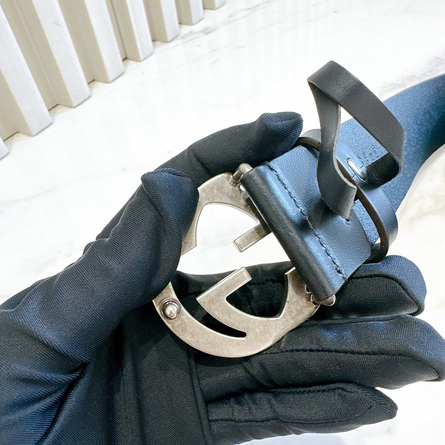 Gucci Black Leather Silver Interlocking Belt
