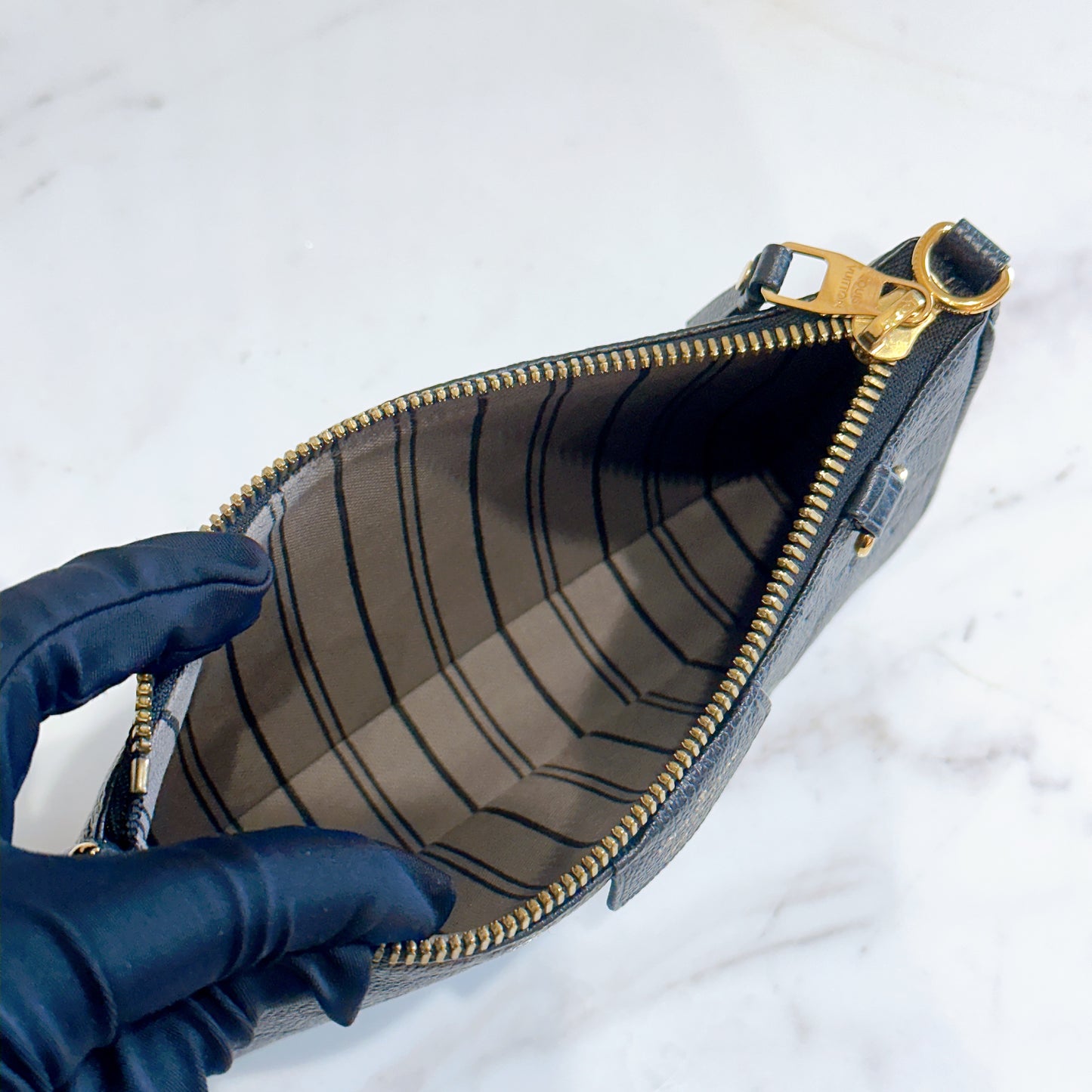 LV Easy Pouch in Black Empreinte