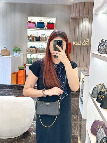 LV Easy Pouch in Black Empreinte