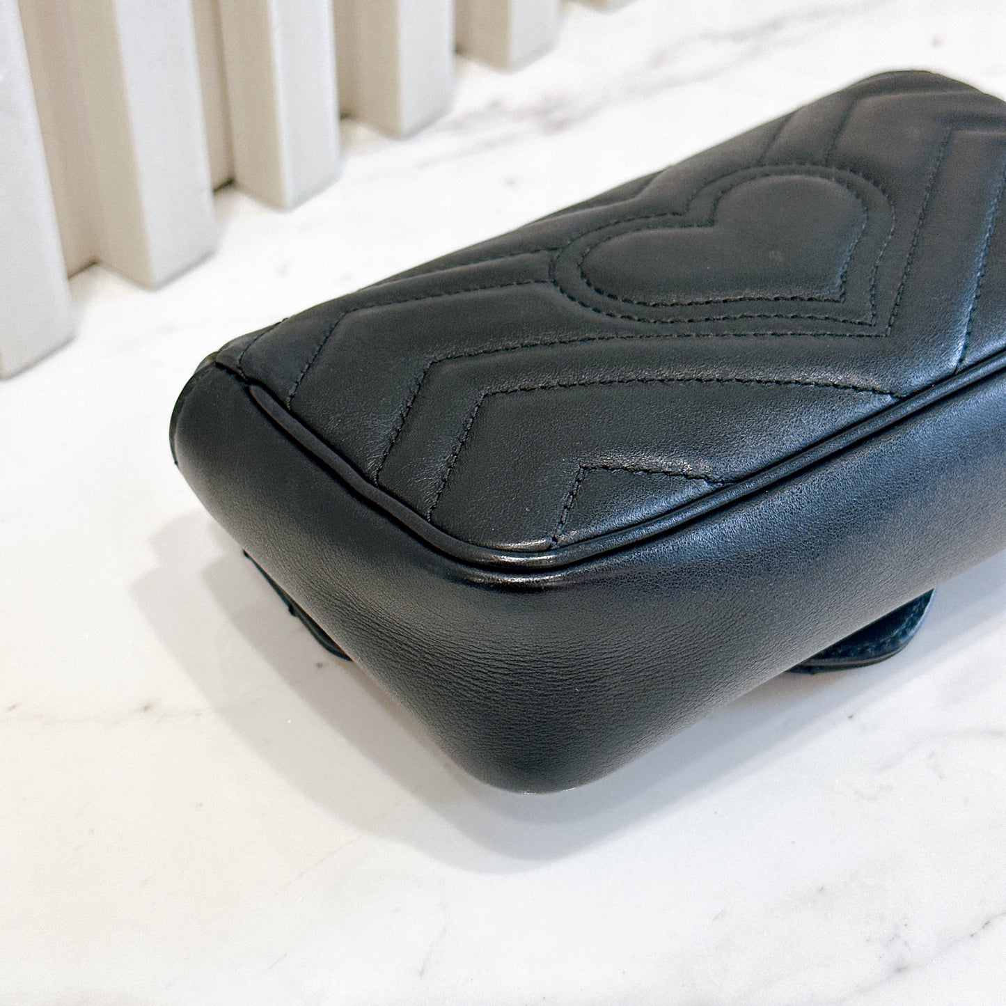 Gucci Marmont Supermini in Black