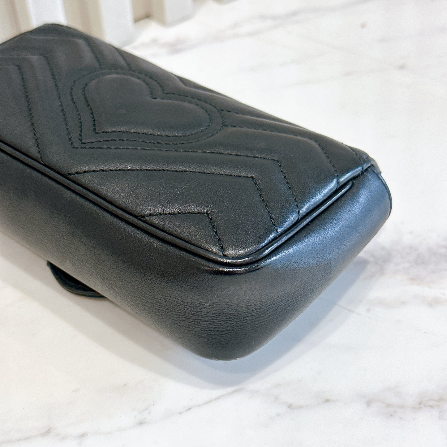 Gucci Marmont Supermini in Black