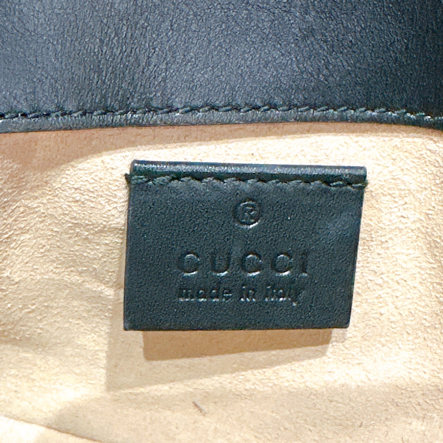 Gucci Marmont Supermini in Black