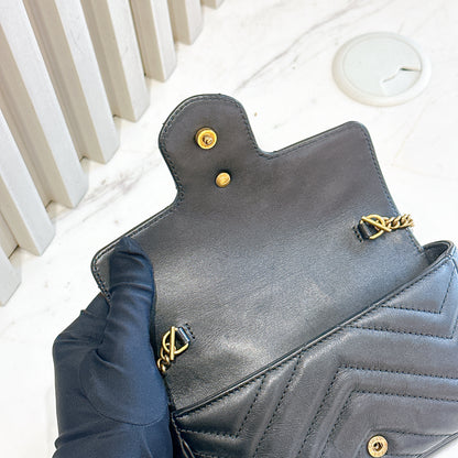 Gucci Marmont Supermini in Black