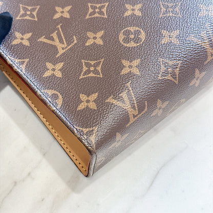 LV Toiletry Pouch On Chain