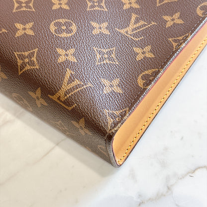 LV Toiletry Pouch On Chain