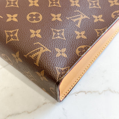 LV Toiletry Pouch On Chain