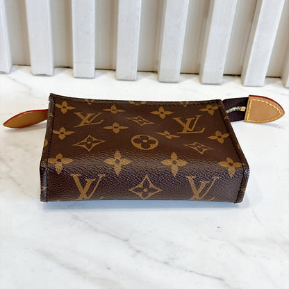 LV Toiletry Pouch On Chain